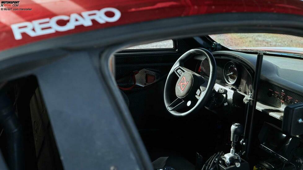 Porsche 911 Prototypen erklimmt Vulkan