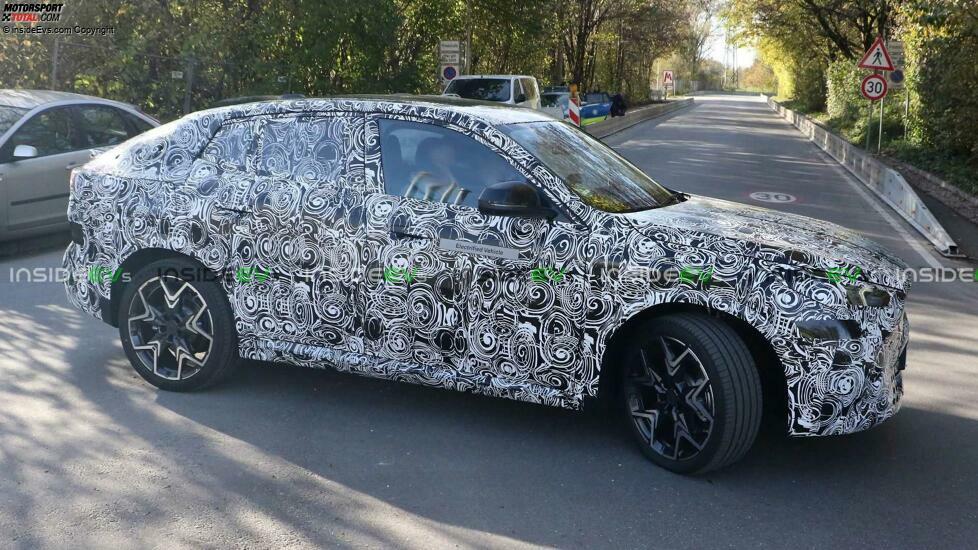 BMW iX2 als Erlkönig