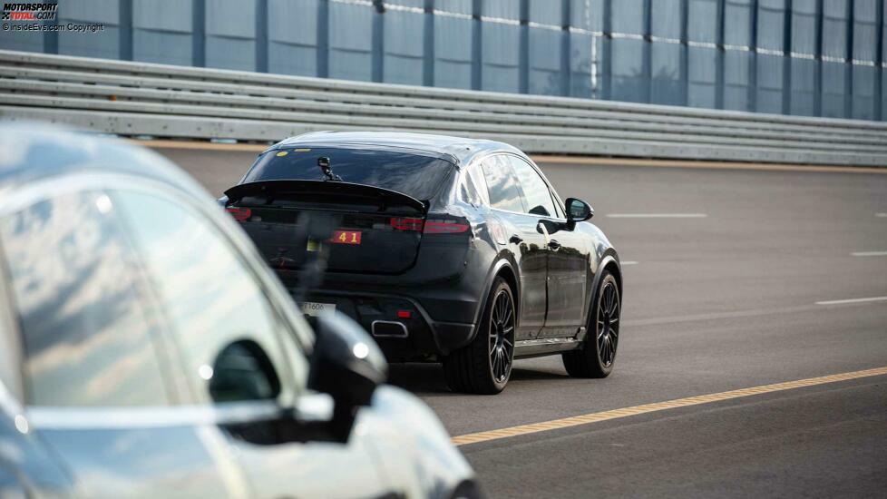 Porsche Macan Elektro auf der Rennstrecke