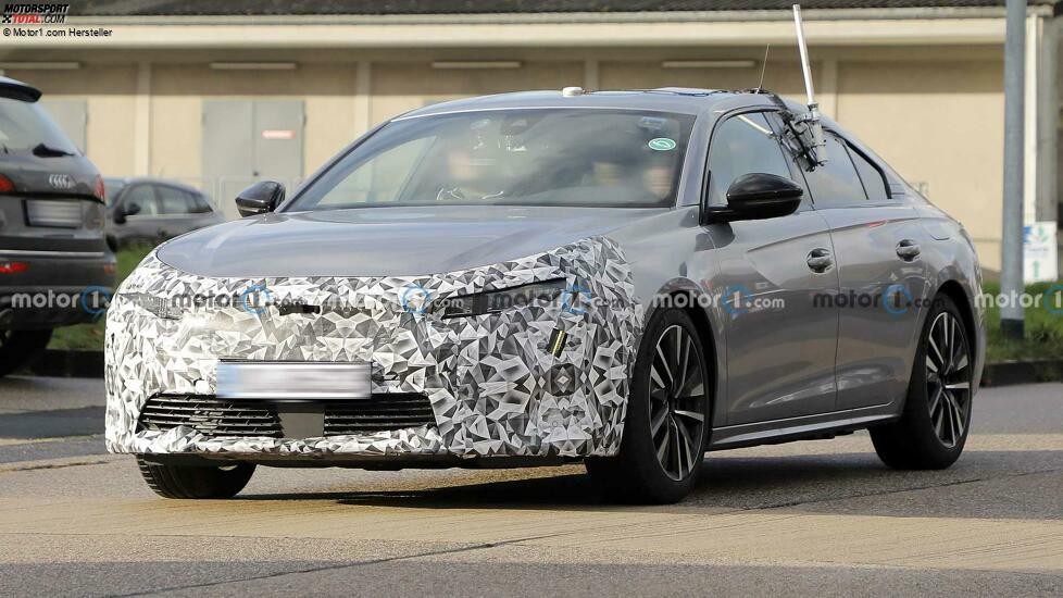 Peugeot 508 Limousine und SW Facelift erwischt