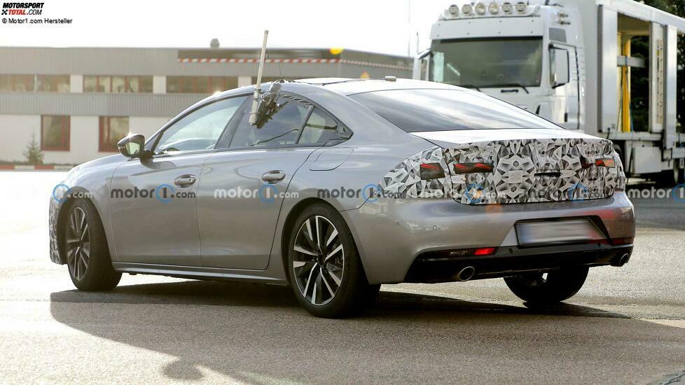 Peugeot 508 Limousine und SW Facelift erwischt