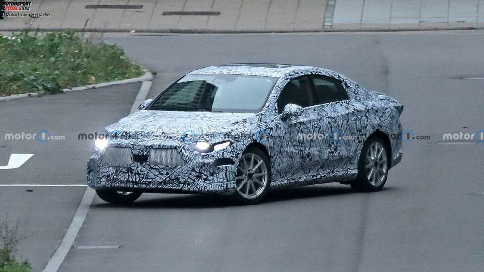 Nächste Generation des Mercedes EQA erwischt
