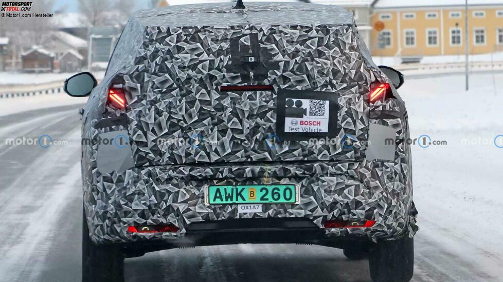Peugeot 3008 auf neuen Erlkönigbildern