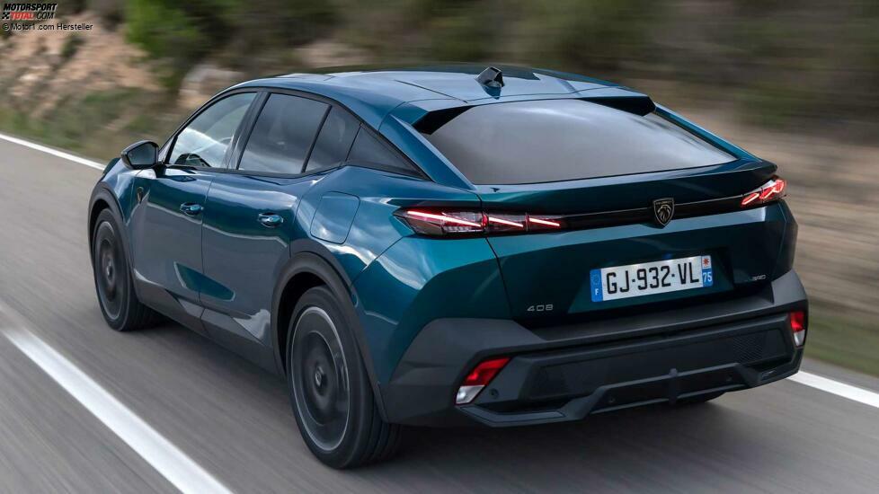 Peugeot 408 Hybrid 225 e-EAT8 (2022) im Test