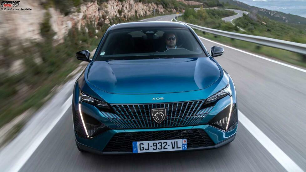 Peugeot 408 Hybrid 225 e-EAT8 (2022) im Test