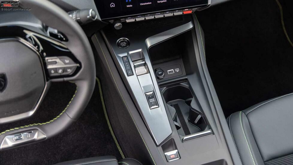 Peugeot 408 Hybrid 225 e-EAT8 (2022) im Test