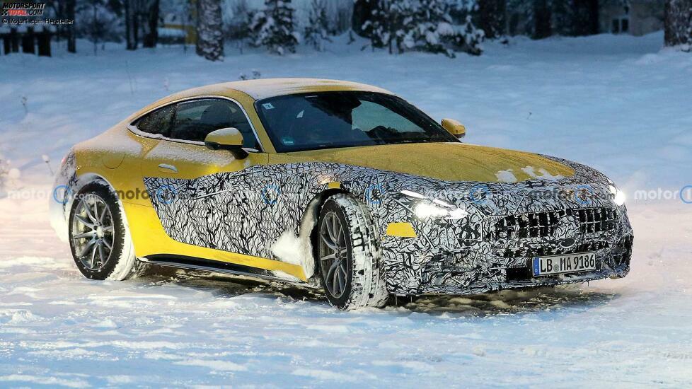 Mercedes-AMG GT Coupe (2023) mit weniger Tarnung erwischt