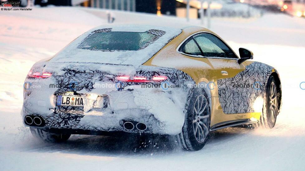 Mercedes-AMG GT Coupe (2023) mit weniger Tarnung erwischt