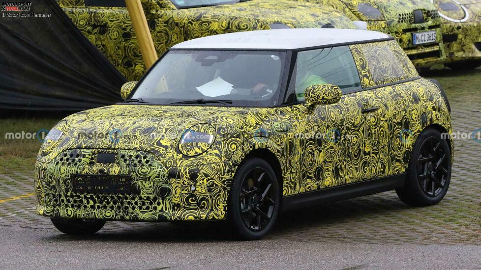 Neuer Mini Cooper (2023) mit Verbrennungsmotor als Erlkönig