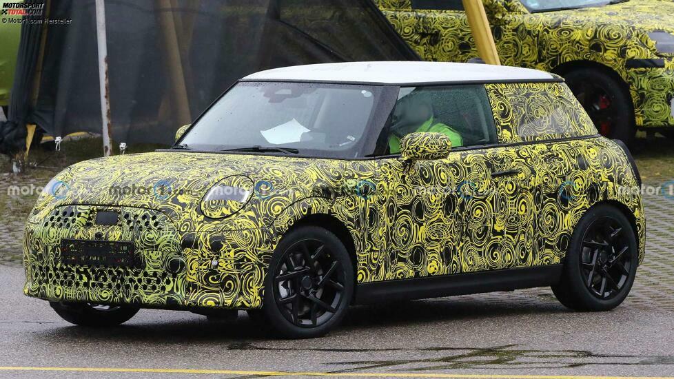 Neuer Mini Cooper (2023) mit Verbrennungsmotor als Erlkönig