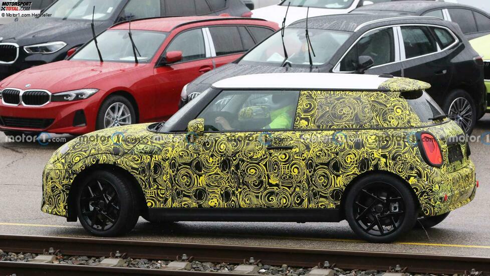 Neuer Mini Cooper (2023) mit Verbrennungsmotor als Erlkönig