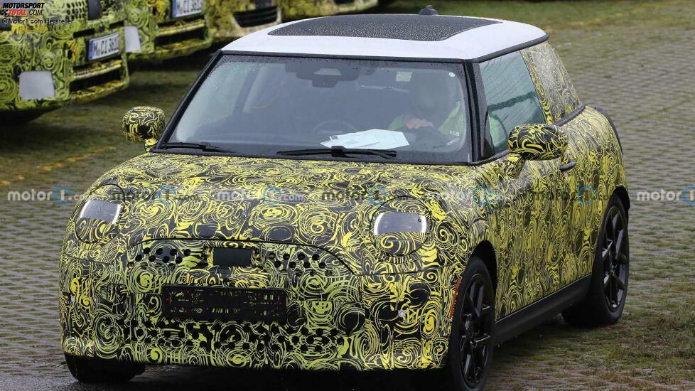 Neuer Mini Cooper (2023) mit Verbrennungsmotor als Erlkönig