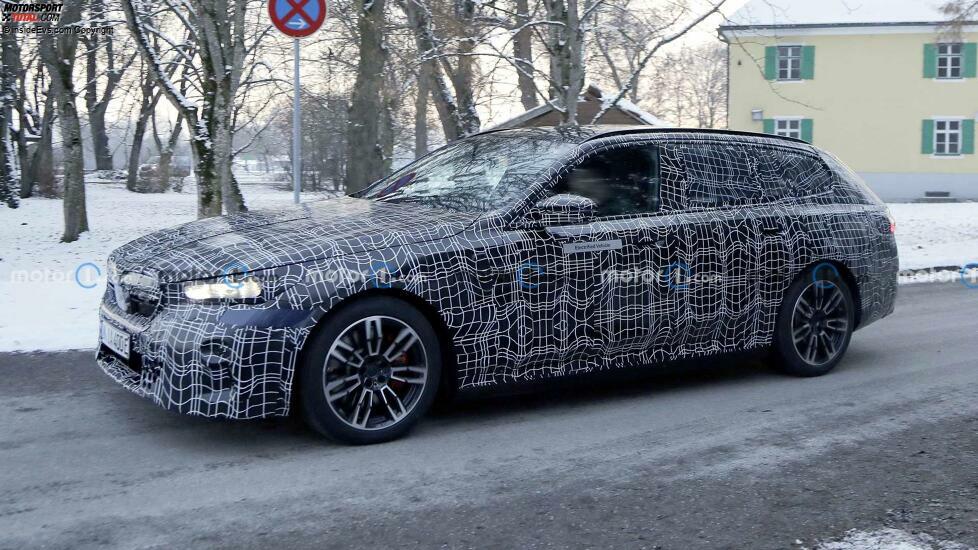 BMW i5 Touring (2023) als Erlkönig erwischt