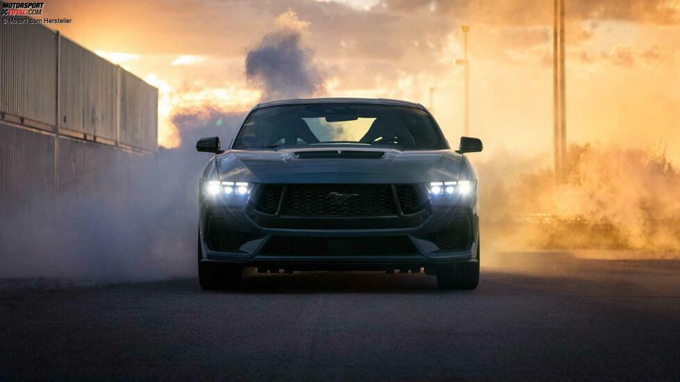 Ford Mustang Dark Horse