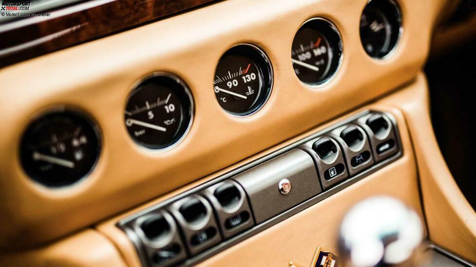 Ferrari 456 GT 1992, zentrale Instrumentierung