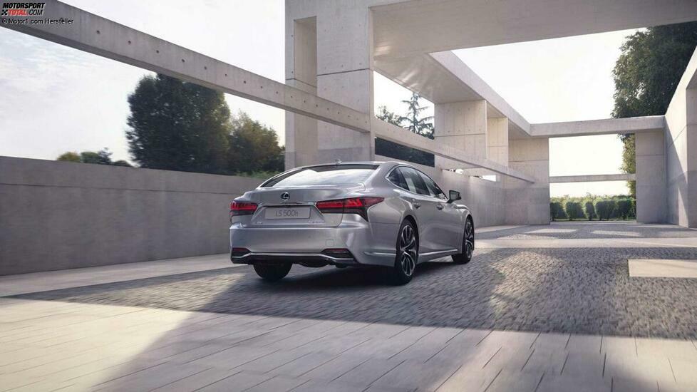 Lexus LS (2023)