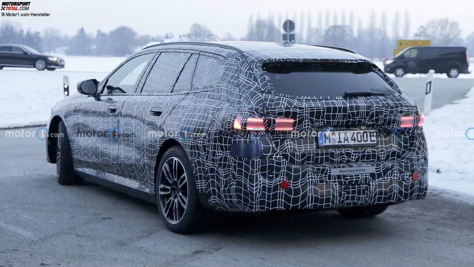 BMW i5 Touring (2023) als Erlkönig erwischt