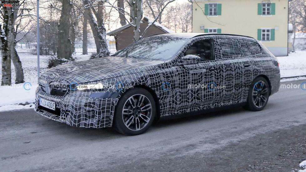 BMW i5 Touring (2023) als Erlkönig erwischt