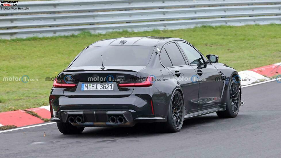 BMW M3 CS mit weniger Tarnung erwischt (Oktober 2022)