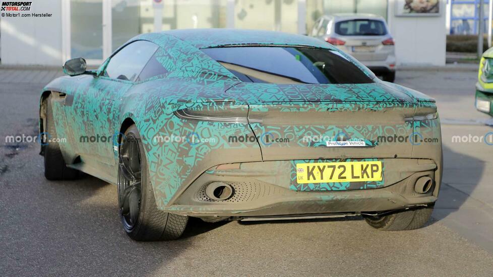 Aston Martin DB12 (2025) als Erlkönig