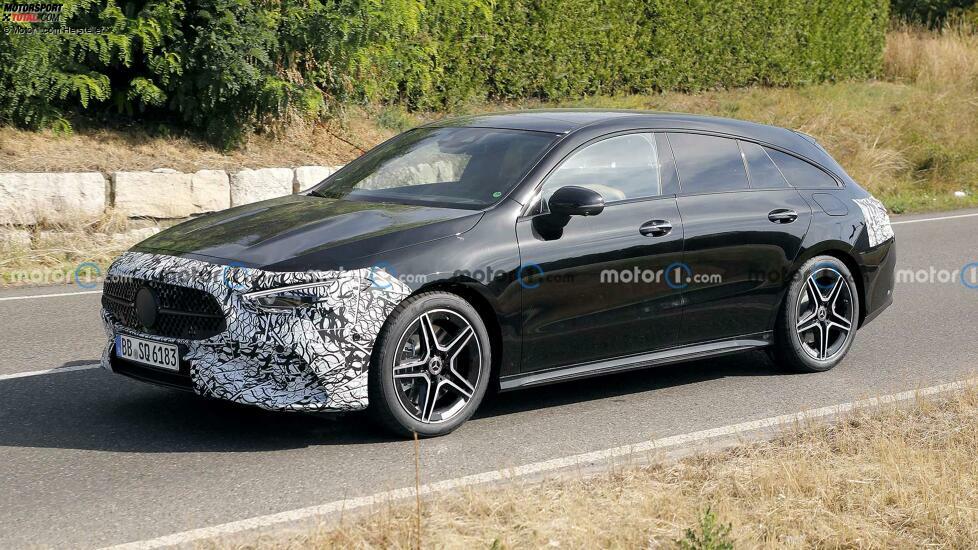 Mercedes-Benz CLA und CLA Shooting Brake als Facelift-Erlkönig erwischt