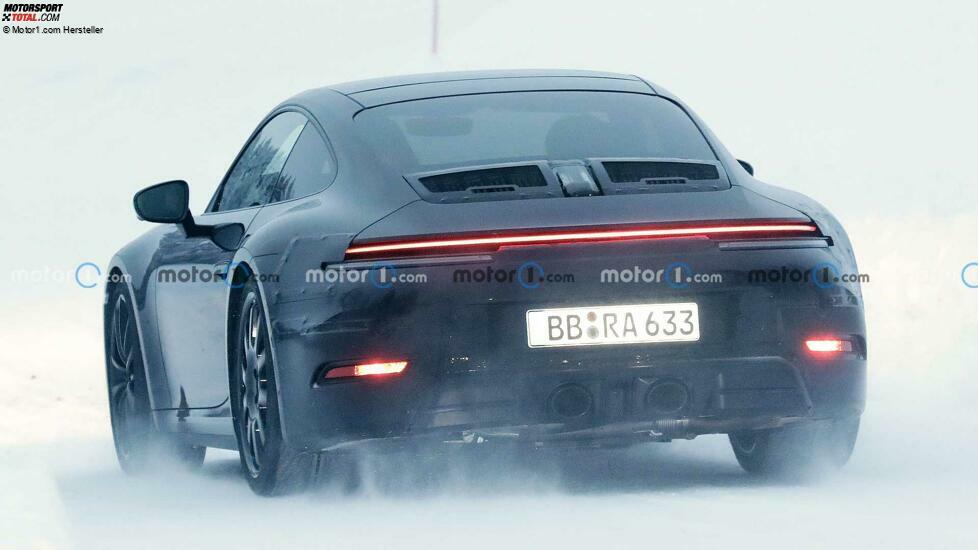 Porsche 911 (2024) als Erlkönig mit Facelift