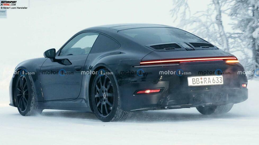 Porsche 911 (2024) als Erlkönig mit Facelift