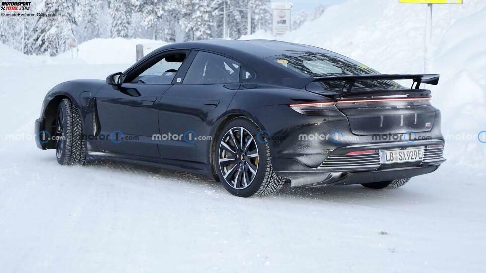 High-Performance Porsche Taycan erwischt