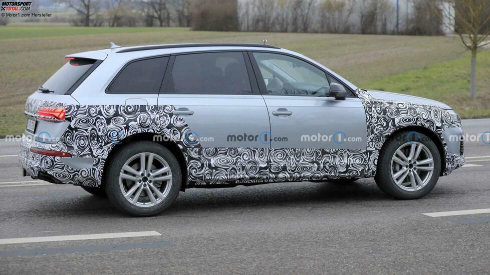 Audi Q7 (2024) mit zweitem Facelift als Erlkönig