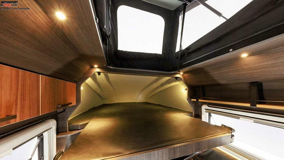 Toyota Hilux Camper von Direct Cars