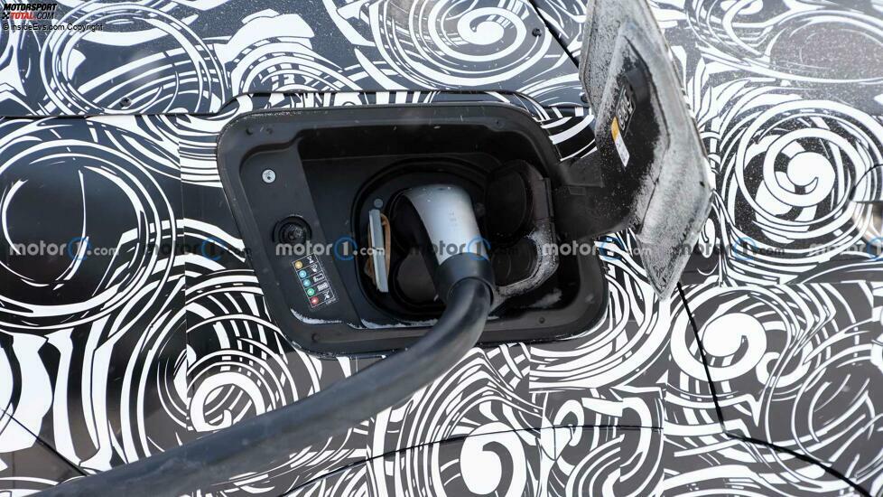 BMW iX2 (2023) erstmals als Prototyp erwischt