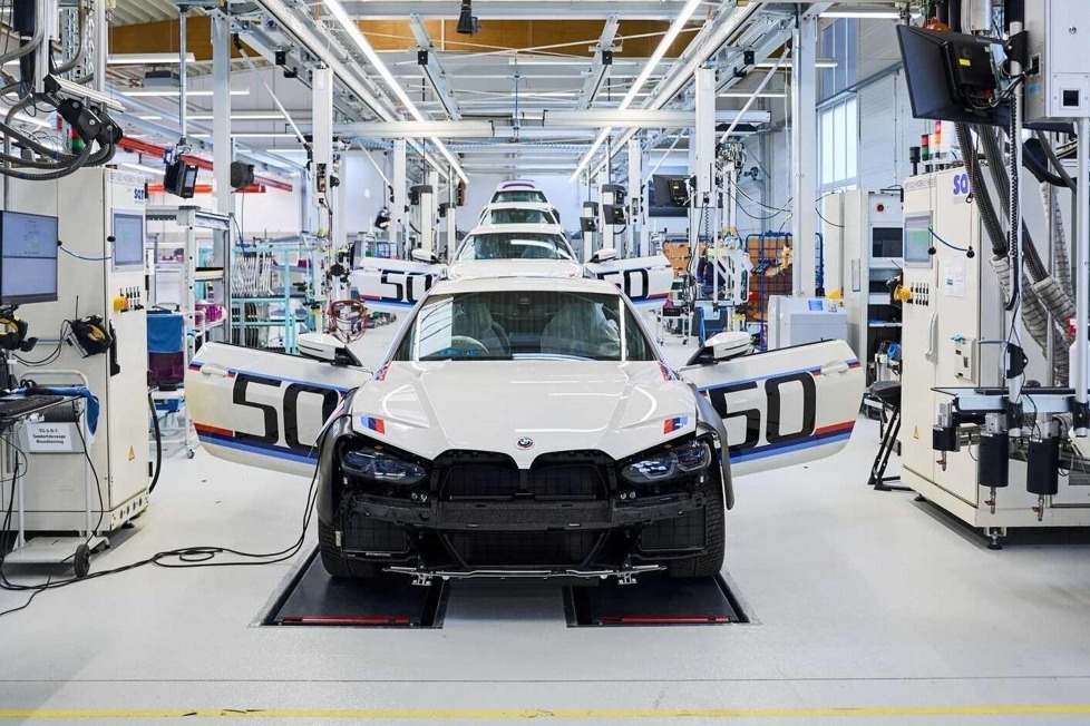 Wir besuchen die CSL-Manufaktur und erkennen, warum gut 750.000 Euro plötzlich gar nicht mehr so verrückt klingen