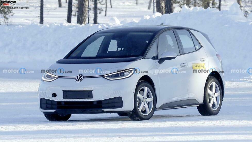 VW ID.2 (2026) als Erlkönig erwischt