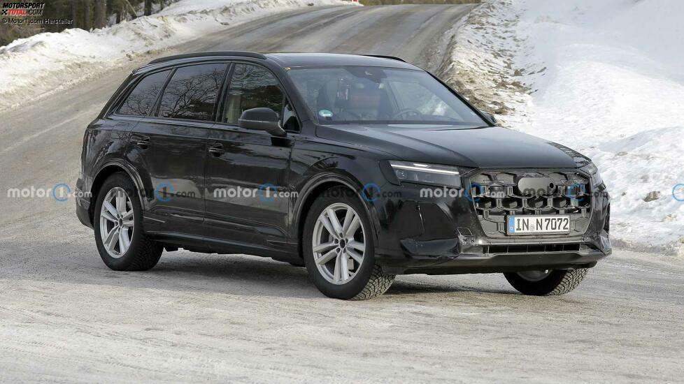 Audi Q7 (2024) mit Facelift als Erlkönig