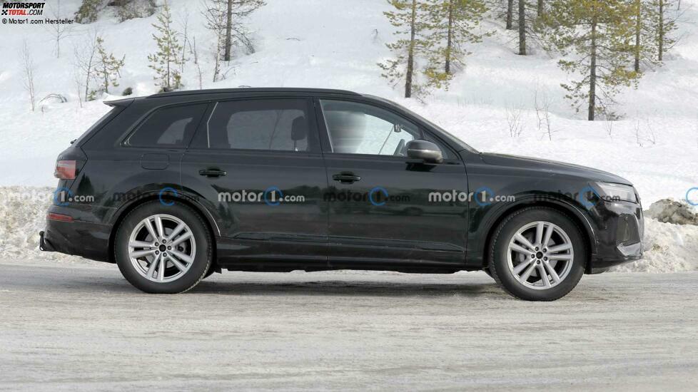 Audi Q7 (2024) mit Facelift als Erlkönig