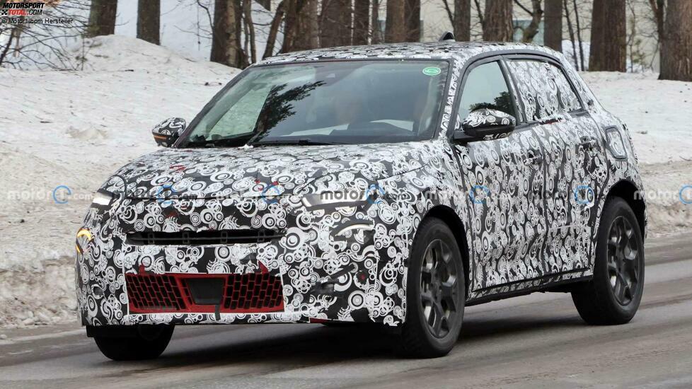 Fiat 600 (2023) als Erlkönig erwischt