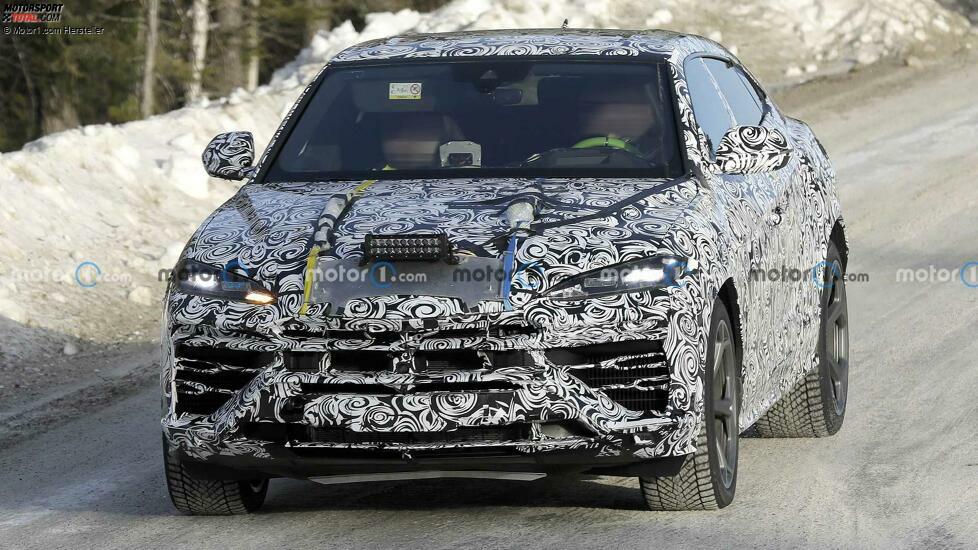 Lamborghini Urus PHEV (2023) als Erlkönig