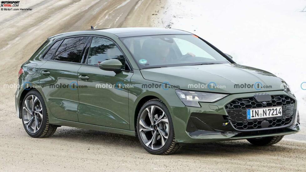 Audi A3 Sportback Facelift (2023) fast ohne Tarnung erwischt