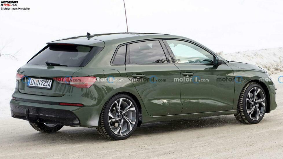 Audi A3 Sportback Facelift (2023) fast ohne Tarnung erwischt