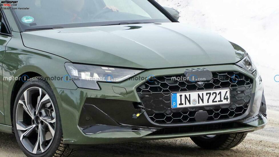 Audi A3 Sportback Facelift (2023) fast ohne Tarnung erwischt