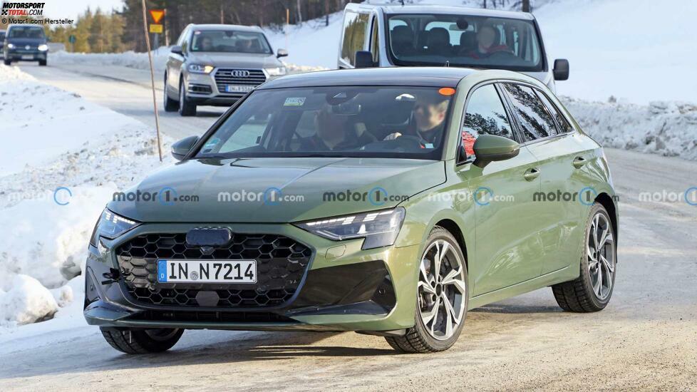 Audi A3 Sportback Facelift (2023) fast ohne Tarnung erwischt