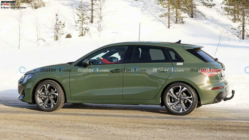 Audi A3 Sportback Facelift (2023) fast ohne Tarnung erwischt