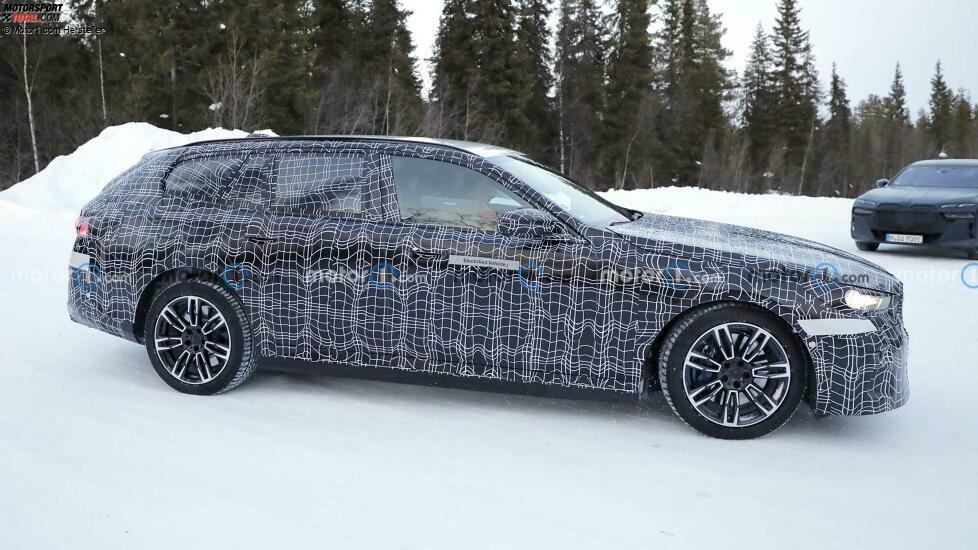 BMW i5/5er Touring Erlkönigbilder Februar 2023