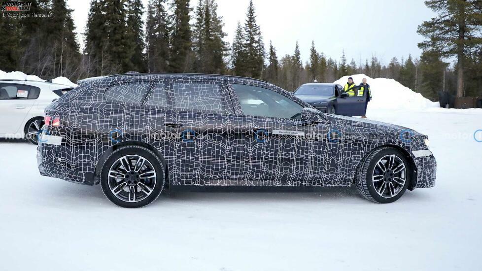 BMW i5/5er Touring Erlkönigbilder Februar 2023