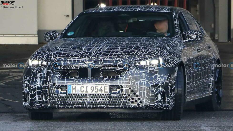 BMW M5 (2024): Neue Erlkönigbilder von Interieur und Exterieur