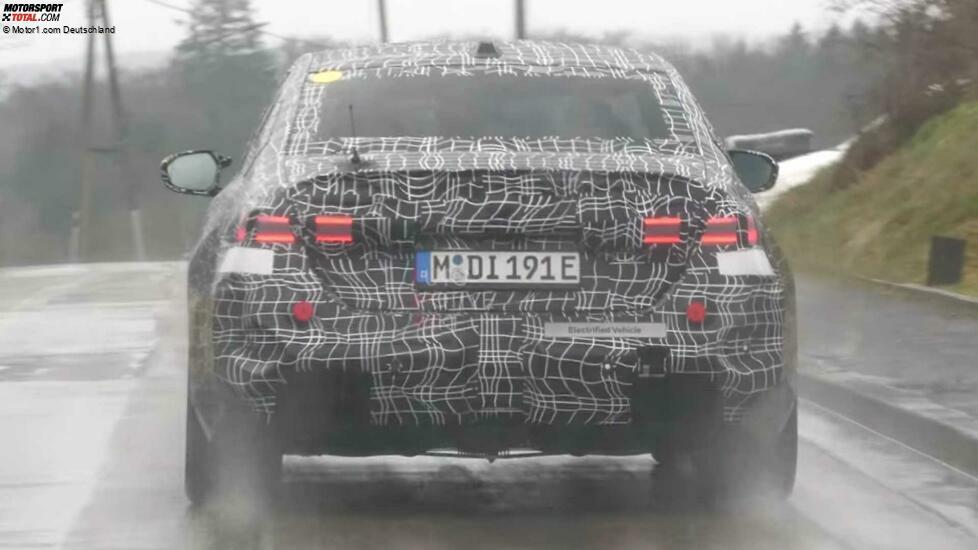 2025 BMW M5 prototype screenshot from spy video