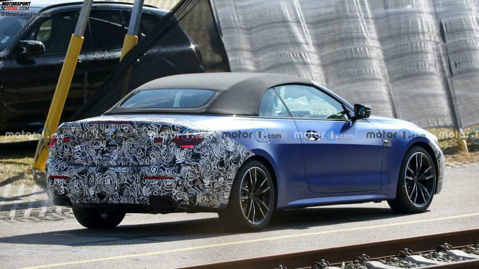 BMW 4er Cabrio Facelift (2023) auf ersten Erlkönigfotos