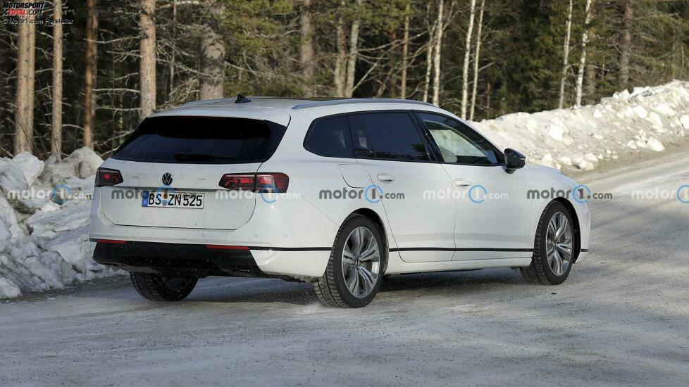 VW Passat Variant (2024) Erlkönigbilder März 2023
