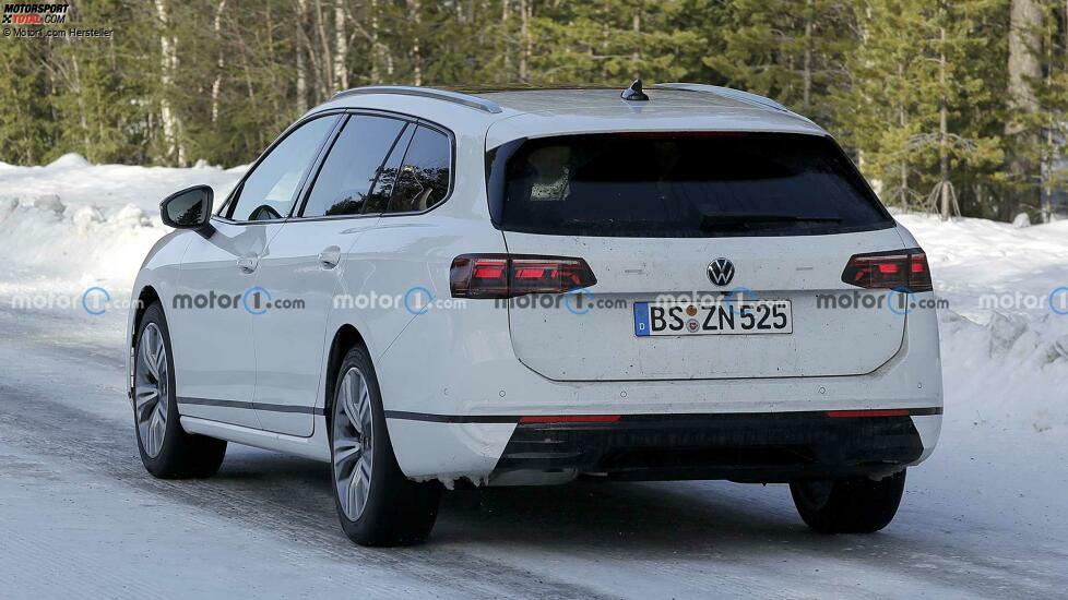 VW Passat Variant (2024) Erlkönigbilder März 2023