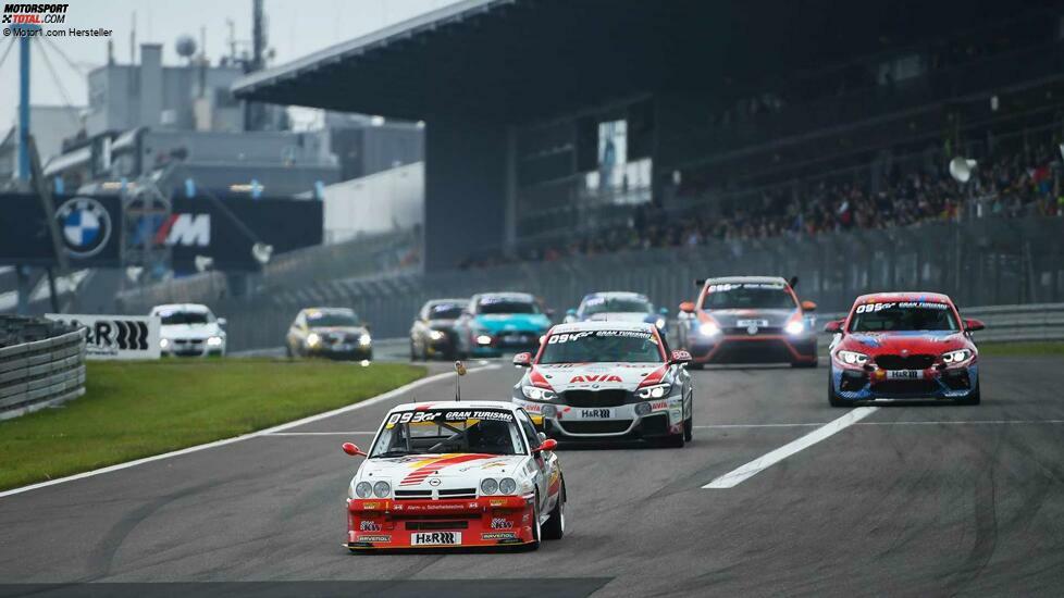 Opel Manta B auf dem Nürburgring